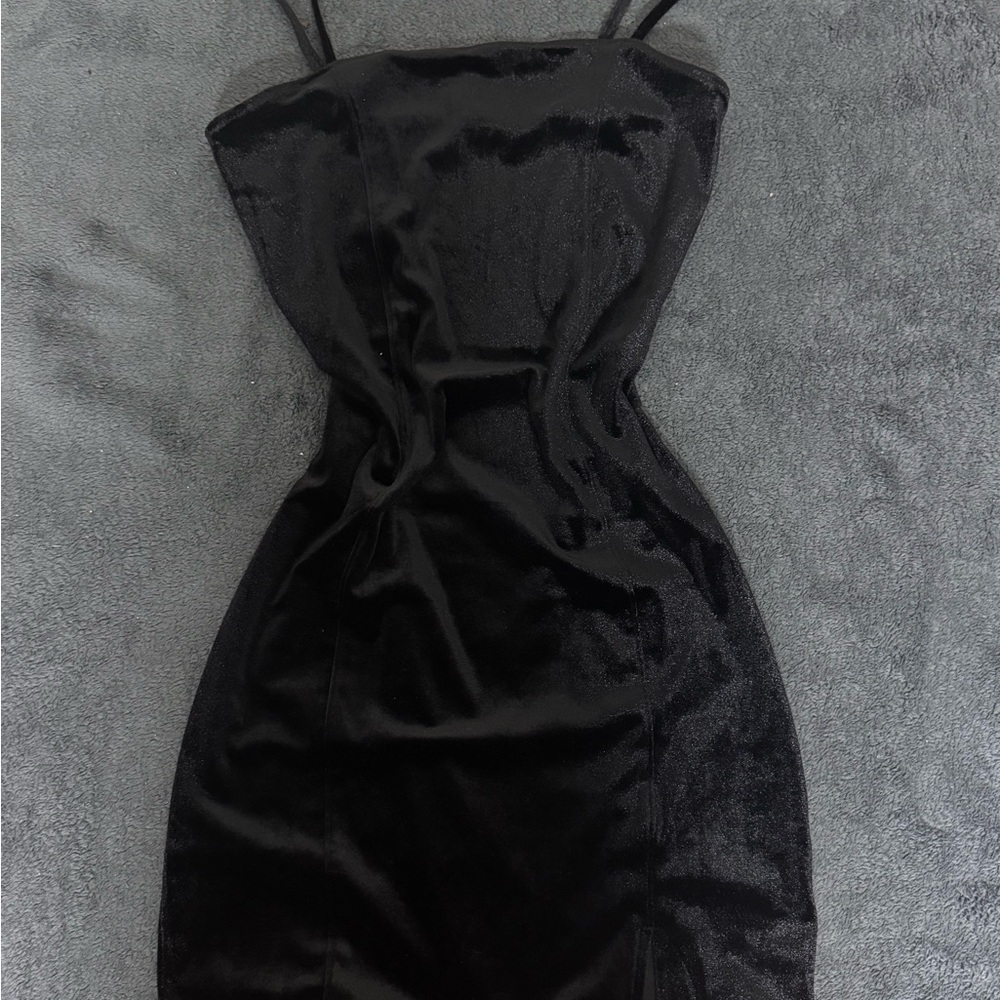 Forever 21 Elegant Black mini dress